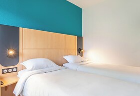 B&B HOTEL Marseille La Valentine Porte d'Aubagne