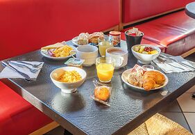B&B HOTEL Marseille La Valentine Porte d'Aubagne