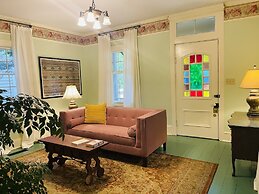 Rothschild-Pound House Inn