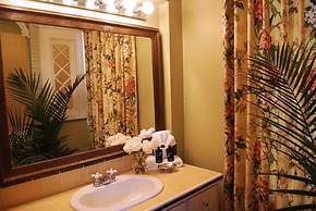 Rothschild-Pound House Inn