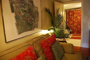 Rothschild-Pound House Inn