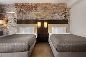 Best Western Plus St. Christopher Hotel