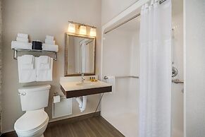 Best Western Plus St. Christopher Hotel