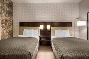Best Western Plus St. Christopher Hotel