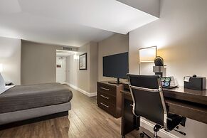 Best Western Plus St. Christopher Hotel