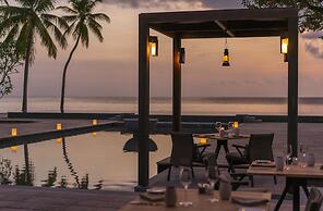 Four Seasons Resort Seychelles at Desroches Island