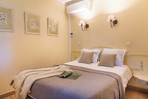 Hôtel Résidence Pierre & Vacances Les Restanques du Golfe de Saint-Tro