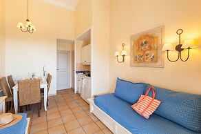 Hôtel Résidence Pierre & Vacances Les Restanques du Golfe de Saint-Tro