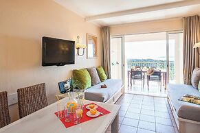 Hôtel Résidence Pierre & Vacances Les Restanques du Golfe de Saint-Tro