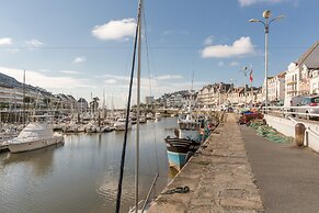 Pierre & Vacances Premium Le Domaine de Cramphore