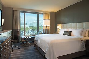 Renaissance Tampa International Plaza Hotel