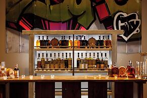 Renaissance Tampa International Plaza Hotel