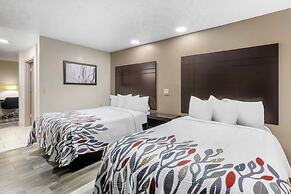 Red Roof Inn & Suites Clinton, MS