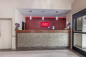 Red Roof Inn & Suites Clinton, MS