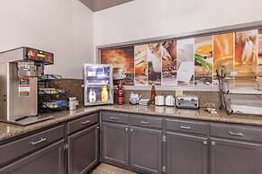 Red Roof Inn & Suites Clinton, MS