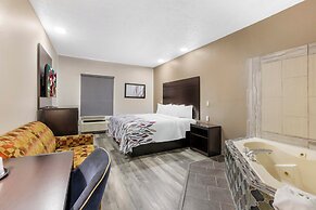 Red Roof Inn & Suites Clinton, MS