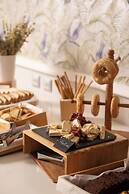 Volcano View Hotel Santorini