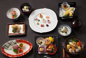 Lake Biwa Otsu Prince Hotel