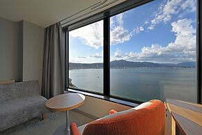 Lake Biwa Otsu Prince Hotel