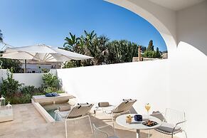 Pazziella Garden & Suites