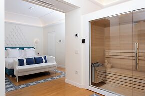 Pazziella Garden & Suites
