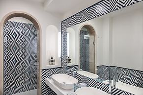 Pazziella Garden & Suites