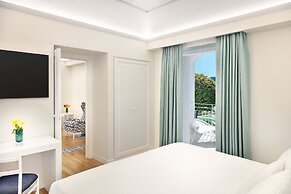 Pazziella Garden & Suites