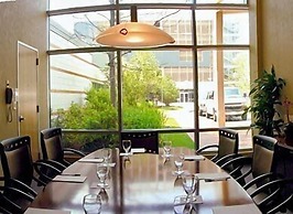 Hampton Inn & Suites Boston Crosstown Center