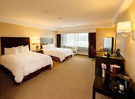 Hampton Inn & Suites Boston Crosstown Center