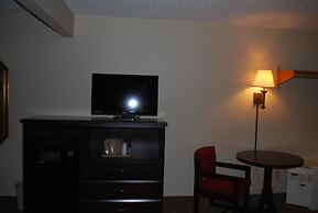 Clinton Inn And Suites