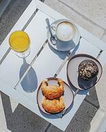 Plaza Real Suites Hotel