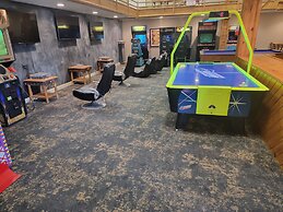 Holiday Inn Resort The Lodge At Big Bear Lake by IHG