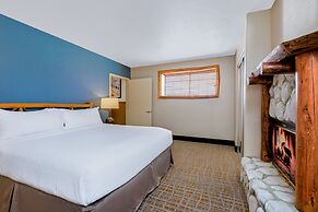 Holiday Inn Resort The Lodge At Big Bear Lake by IHG