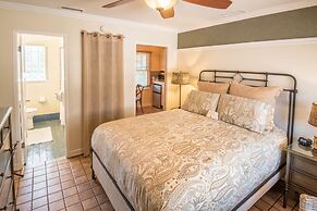 Harbor House Inn