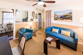 Harbor House Inn