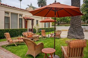 Harbor House Inn