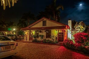 Harbor House Inn