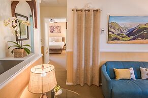 Harbor House Inn