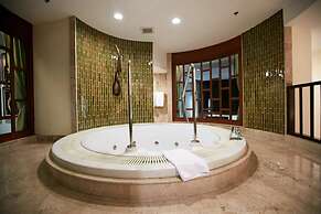 The Davis Bangkok Hotel