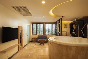 The Davis Bangkok Hotel