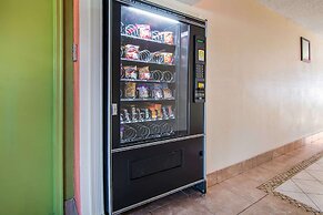 Econo Lodge Atlanta Airport East