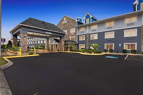 Comfort Inn & Suites Nashville Near Tanger Outlets  I-24 Antioch