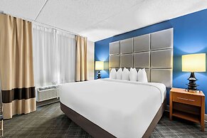 Comfort Inn & Suites Nashville Near Tanger Outlets  I-24 Antioch
