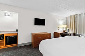 Comfort Inn & Suites Nashville Near Tanger Outlets  I-24 Antioch