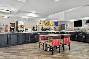 Comfort Inn & Suites Nashville Near Tanger Outlets  I-24 Antioch