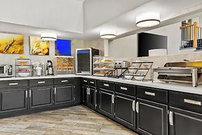 Comfort Inn & Suites Nashville Near Tanger Outlets  I-24 Antioch