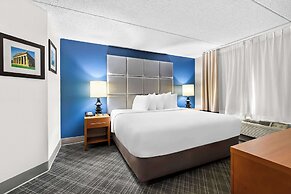 Comfort Inn & Suites Nashville Near Tanger Outlets  I-24 Antioch