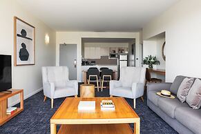 Peppers Seaport Hotel