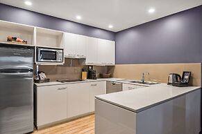 Peppers Seaport Hotel