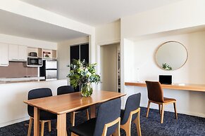 Peppers Seaport Hotel